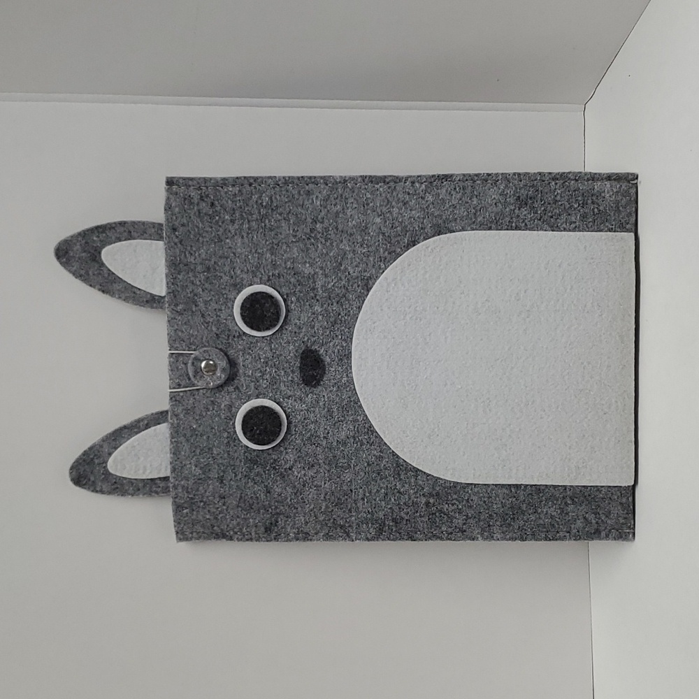 Felt electronics sleeve